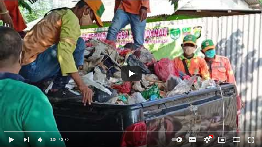 Diskominfosantik Bersama Dinas Pertanian Bantu Atasi Sampah Liar Di Kecamatan Cikarang Barat Wmtv